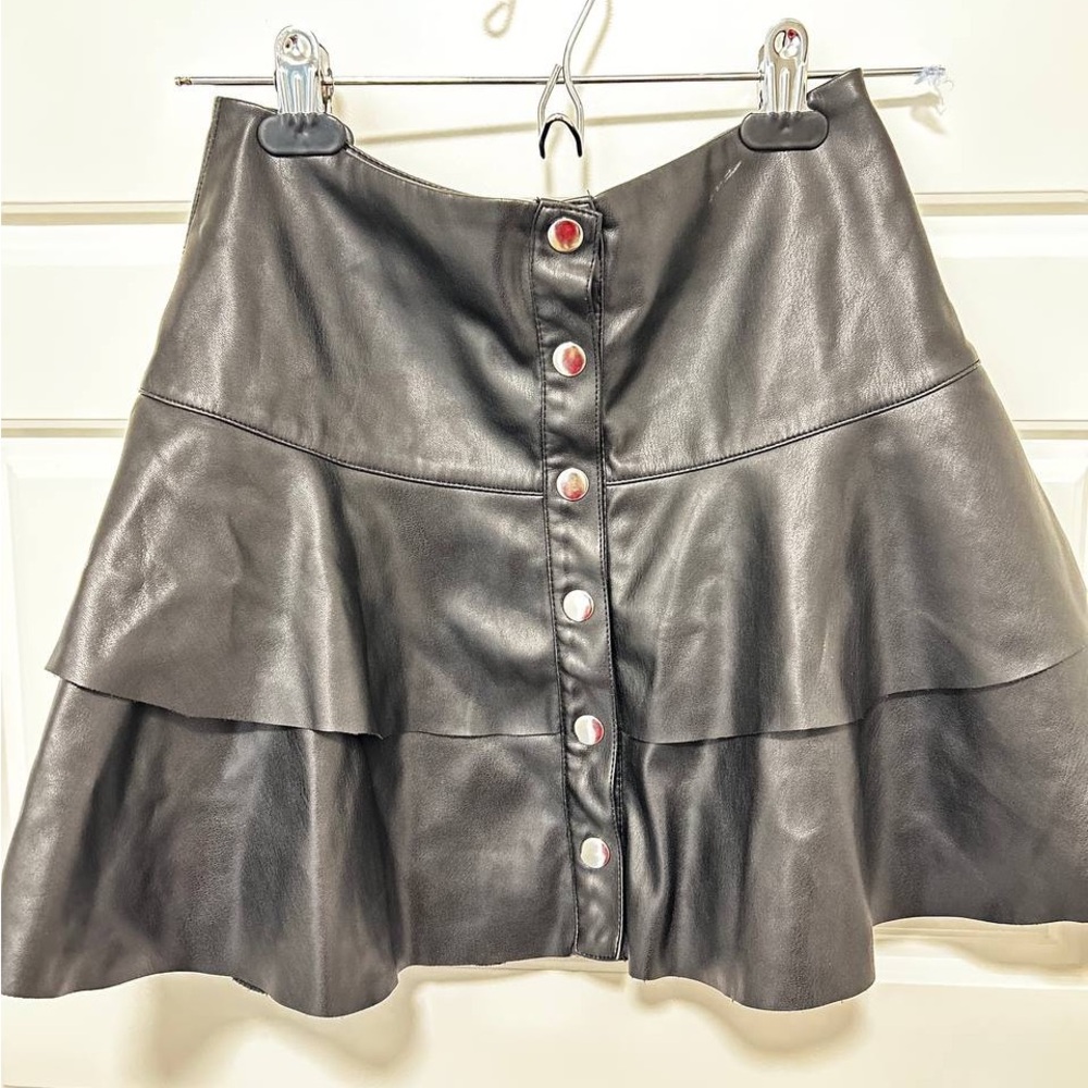 Forever 21 Black Tiered Skater Mini Skirt